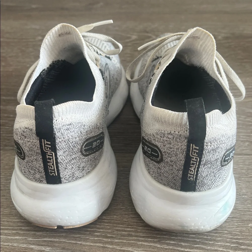 Brooks Glycerin Stealth Fit 20 Running Shoe - Picture 5 of 12